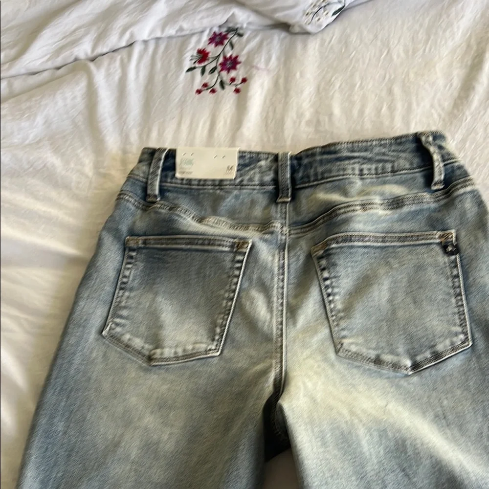 Maurices High Rise Gray Jeans with Soft Denim - Picture 4 of 5